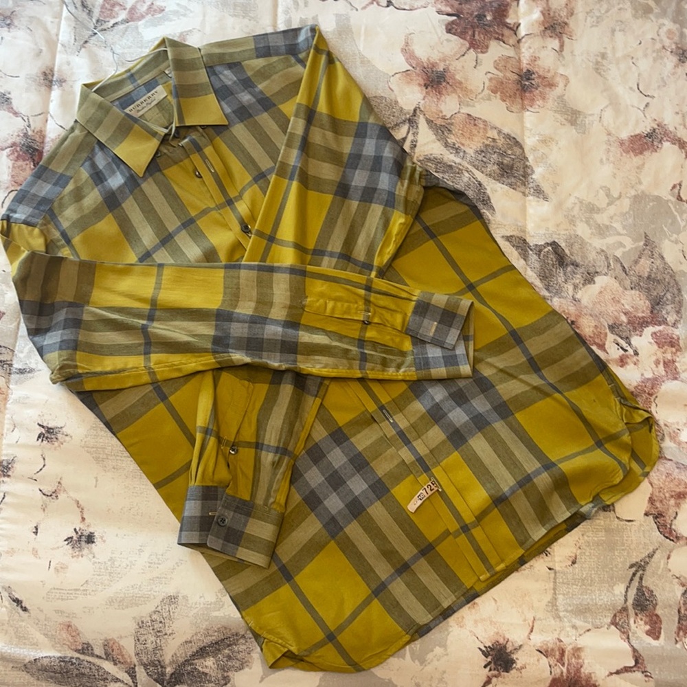 Burberry men’s dress shirt